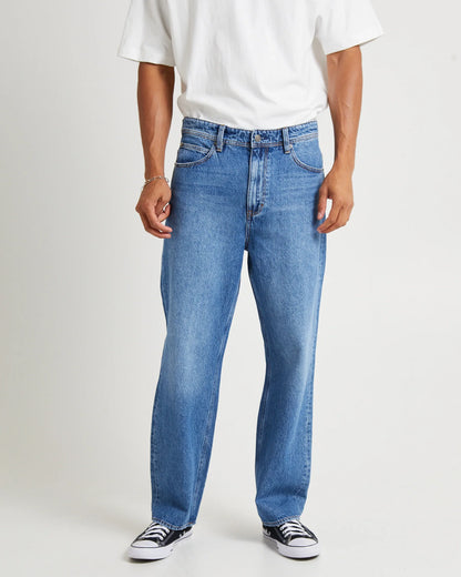 Men's Relaxed Fit Light Blue Washed Denim Jeans | Classic Cotton Straight Leg Casual Jeans | Mid-Rise Everyday 5-Pocket Pants
